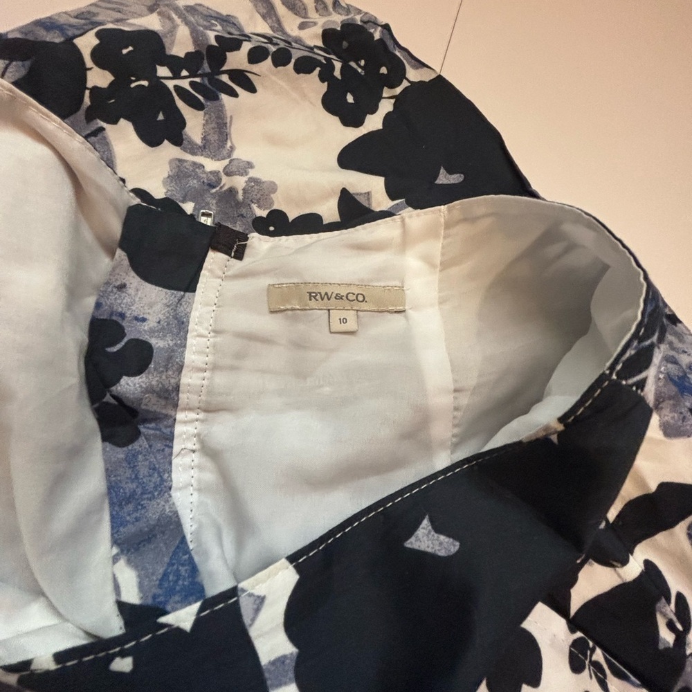 🎁 FREE W/ BUNDLE*  RW&CO cotton Floral Skirt with pockets & lining size 10 - Picture 3 of 4